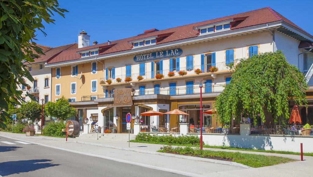 Hôtel-Restaurant Le Lac Malbuisson Exterior foto