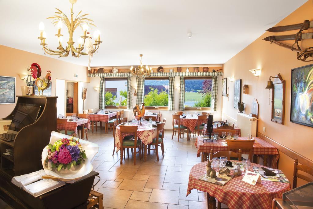 Hôtel-Restaurant Le Lac Malbuisson Exterior foto