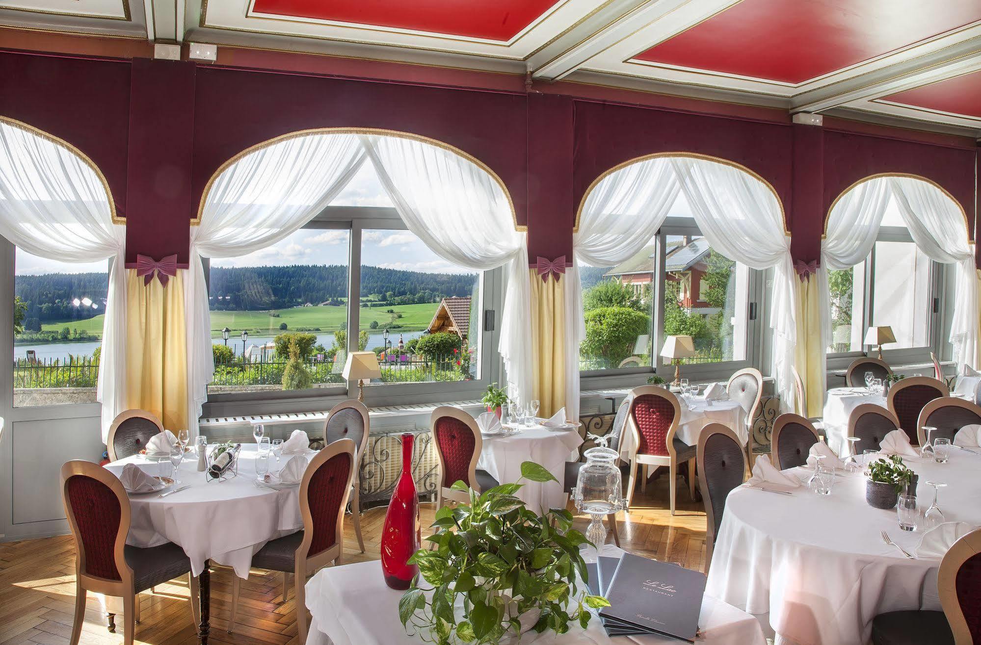 Hôtel-Restaurant Le Lac Malbuisson Exterior foto