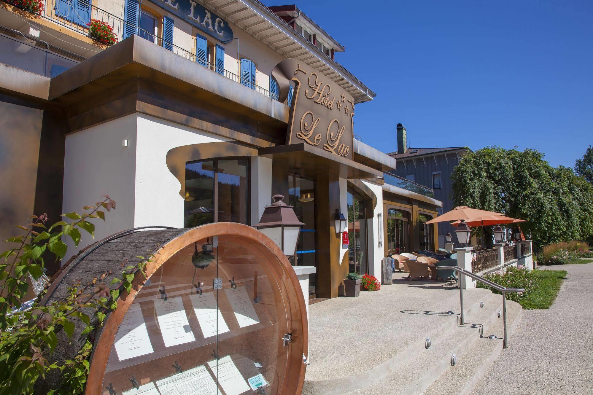 Hôtel-Restaurant Le Lac Malbuisson Exterior foto